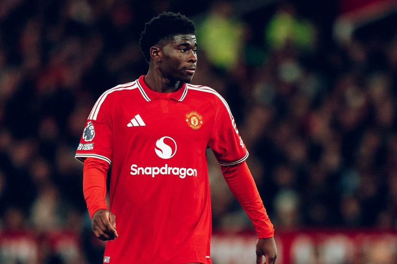 Lawan Atletico Madrid, Michael Carrick Indikasikan Carlos Baleba Bakal Starter Lawan Atletico Madrid, Michael Carrick Indikasikan Carlos Baleba Bakal Starter