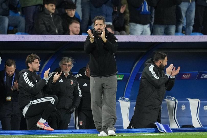 Barcelona Pilih Cesc Fabregas Sebagai Suksesor Hansi Flick