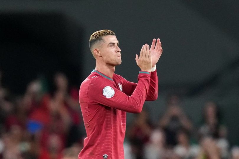 Cristiano Ronaldo Beri Penghormatan untuk Lionel Messi usai Pensiun dari Timnas Argentina Cristiano Ronaldo Beri Penghormatan untuk Lionel Messi usai Pensiun dari Timnas Argentina