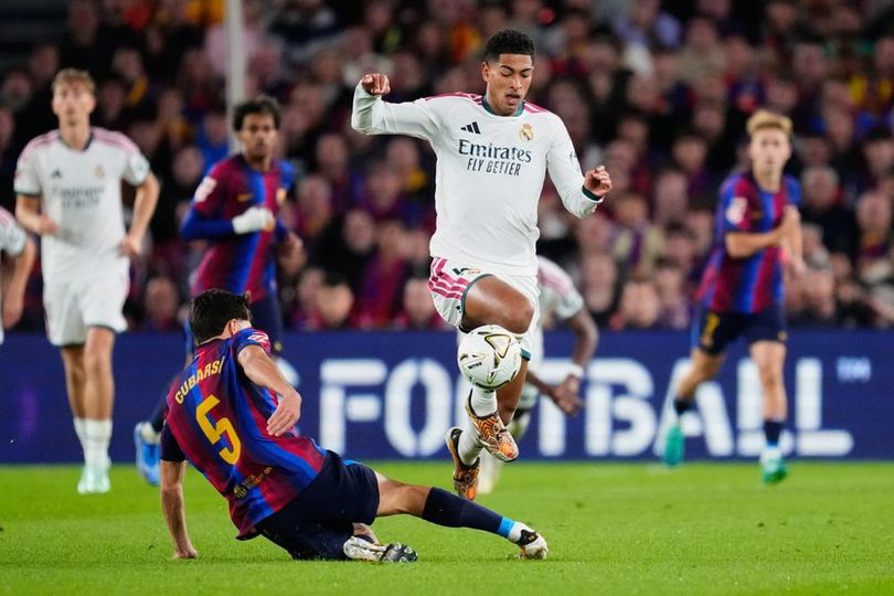 Jude Bellingham Ungguli Seluruh Gelandang Barcelona dalam Satu Statistik di El Clasico Jude Bellingham Ungguli Seluruh Gelandang Barcelona dalam Satu Statistik di El Clasico