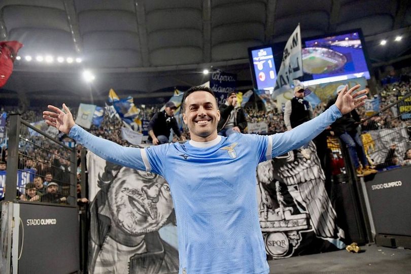 Pedro Rodriguez Pensiun di Usia 39 Tahun: Hanya Bela 4 Klub, tetapi Koleksi Trofinya Fantastis Pedro Rodriguez Pensiun di Usia 39 Tahun: Hanya Bela 4 Klub, tetapi Koleksi Trofinya Fantastis