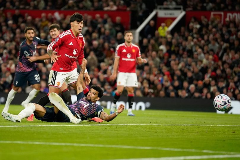 Rating Pemain Man Utd vs Tottenham: Mbeumo Terbaik, Tielemans Terburuk