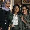 6 Momen Siti Adira Kania Anak Ikke Nurjanah Lulus Sidang Skripsi yang Ditemani Sang Ibu