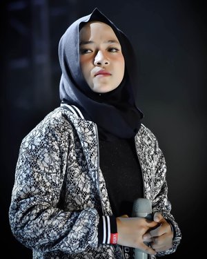 6 Cara Memakai Hijab Segitiga Segi Empat Dan Pashmina Simple Mudah Nan Modern Diadona Id