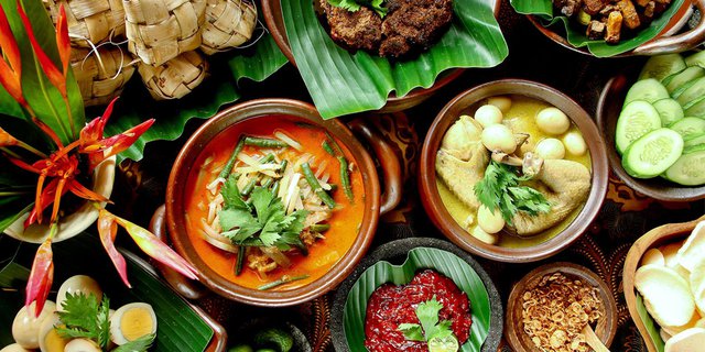 8 Makanan Khas Daerah Di Indonesia Dengan Cita Rasa Khas Diadona Id