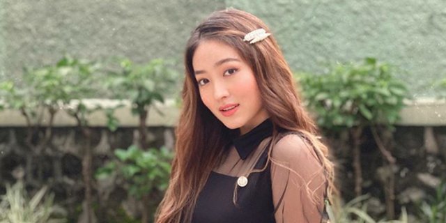 Gak Cuma Ganti Model Rambut Jadi Cepak Natasha Wilona Juga Pasang Tato Lho Di Tangan Dan Bahu Diadona Id