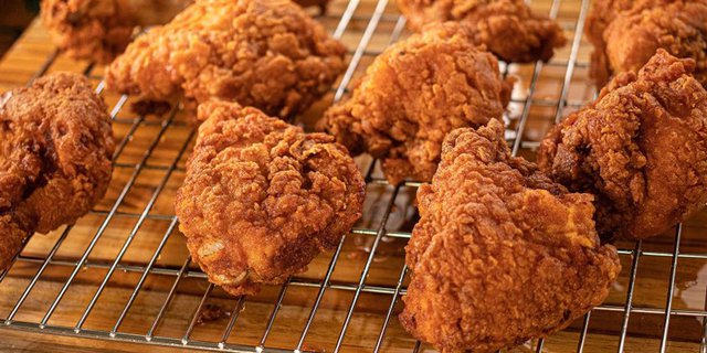 Cara Membuat Ayam Kfc Yang Krispi Namun Juicy Ala Tiga Chef Terkenal Dijamin Anti Gagal Diadona Id