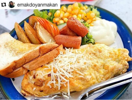 Sarapan Ala Western Cuma Modal Belasan Ribu di Madiun, Penjualnya