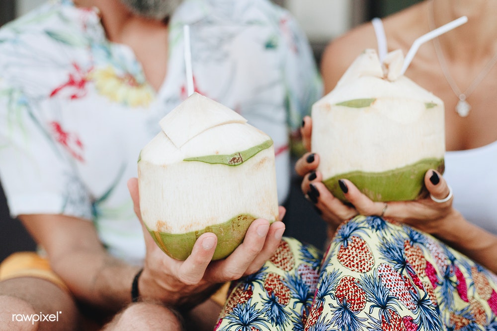 14 Manfaat Air Kelapa Muda Hijau Untuk Ibu Hamil Vitalitas Dan Kesehatan Diadona Id