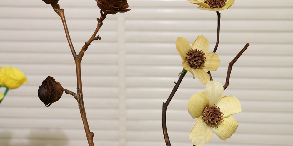 Cara Membuat Bunga Dari Kulit Jagung Dengan Mudah Dan Sederhana Untuk Hiasan Rumah Diadona Id