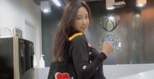 Dibilang 'Dewi Awet Muda', Pesona Lee Su Jin yang Berusia 51 Tahun Ini Seakan Nggak Luntur!