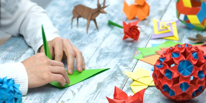 Cara Membuat Origami Burung Kupu Kupu Dan Bunga Untuk Hiasan Dinding Di Rumah Diadona Id