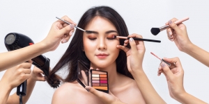 Dari Eyeshadow hingga Lip Gloss, Ini 4 Tren Make Up yang Bakal Booming di Tahun 2022