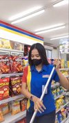 Bersih-bersih Minimarket
