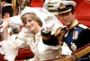 Pangeran Charles menikah dengan Lady Di