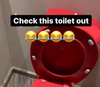 Toilet merah