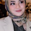 Jarang Muncul di TV, Potret Terbaru Meldi Pakai Hijab