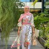 Hijrah, 5 Potret Terbaru Rita Hasan Artis Langganan Antagonis