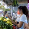 7 Potret Seleb Belanja di Pasar Tradisional, Penampilan Nagita Slavina Tuai Pujian!