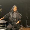 Potret Kikan Eks Coklat Jadi Music Director 
