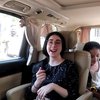 Potret Arumi Bachsin Kunjungi Mantan Ajudan, Ternyata Rumahnya Luas Banget!