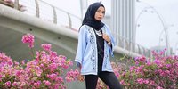 Totalitas Delia Septianti sebagai Desainer Hijab Hijab 
