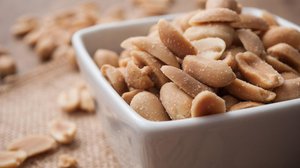 Manfaat Kacang Tanah Rebus dan Goreng Serta Kulitnya untuk Ibu Hamil |  Dream.co.id