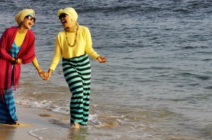 Baju Muslim Yang Pantas Untuk Ke Pantai
