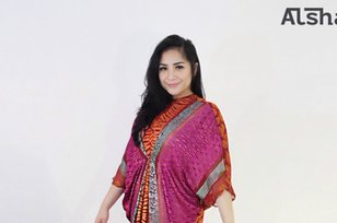 Nagita Slavina Nyaman Dengan Baju Kaftan