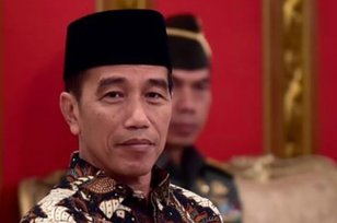 Jokowi Pastikan Gaji PNS Naik Bulan Depan