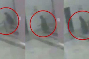 CCTV Rekam Bayangan Nenek Bungkuk Berjubah Hitam Turuni Tangga