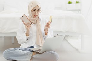 Berkah Belanja Online, Bisnis Kartu Kredit CIMB Niaga Syariah Tumbuh 13%