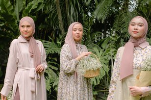 Fiore, Koleksi 'Relaxe and Romantic' Persembahan Thata Jundiah dan Hijabchic