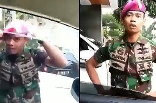 Kocak! Prajurit TNI Asik Ngaca di Mobil, Tak Sadar Ada Pemilik di Dalamnya Buka Kaca