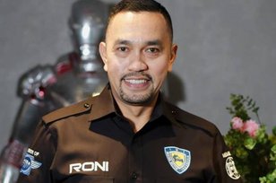 8 Potret Lawas Ahmad Sahroni, Dulu Tukang Semir Sepatu Kini Jadi Crazy Rich Tanjung Priok!