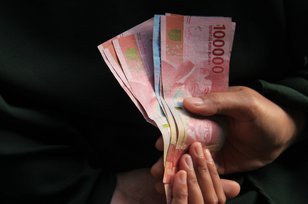 Pimpinan DPRD Sembunyikan Uang Rp1,2 Miliar di Gudang karena Tak Mau Ketahuan Istrinya, eh Malah Dicolong Sopir