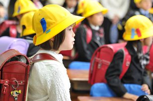 Hebohnya Bawaan Anak SD Jepang di Hari Pertama Sekolah