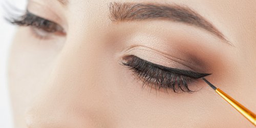  Tips Memakai EyeLiner Sesuai Bentuk Mata