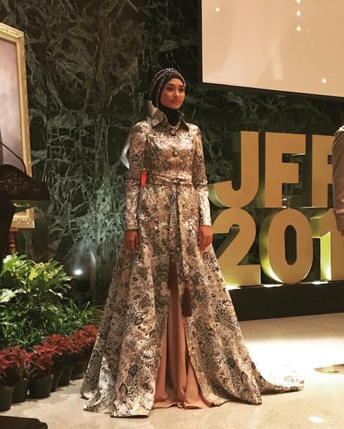 Mewahnya Koleksi Hijab Manjha By Ivan Gunawan Dreamcoid