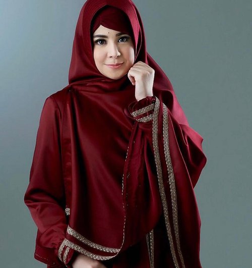 Hijaber Begini Cara Pakai Jilbab Jika Wajahmu Bulat Dreamcoid