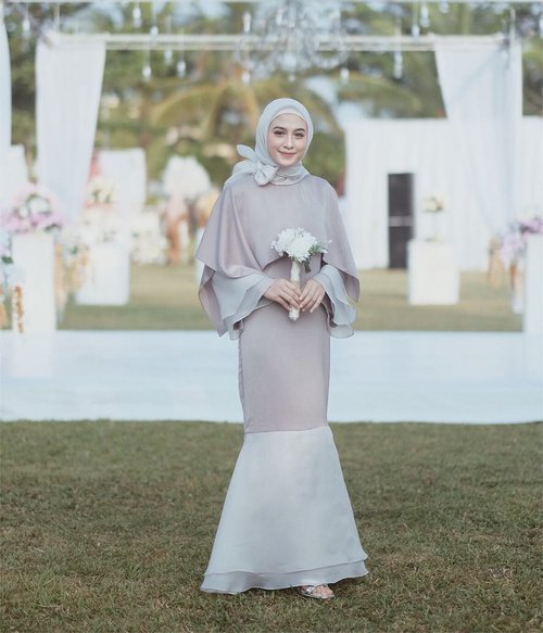  Jilbab  Yang  Cocok  Untuk  Baju  Warna  Abu Abu  Tua  Katalog 