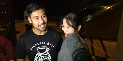  Ditanya Usia Kandungan Istri, Chicco Jerikho Minta Didoakan