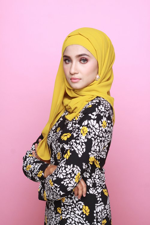 4 Warna Hijab yang Bikin Wajah Kusam Dream co id