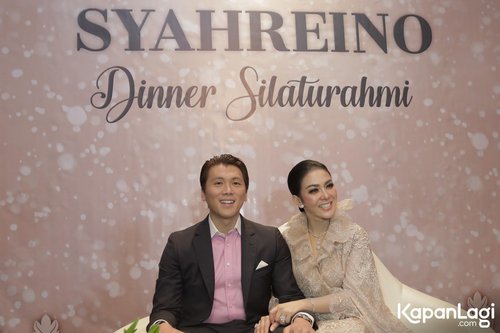  Syahrini dan Reino Barack