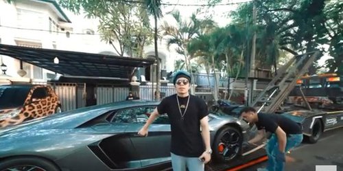  Atta Halilintar dan Lamborghini baru.