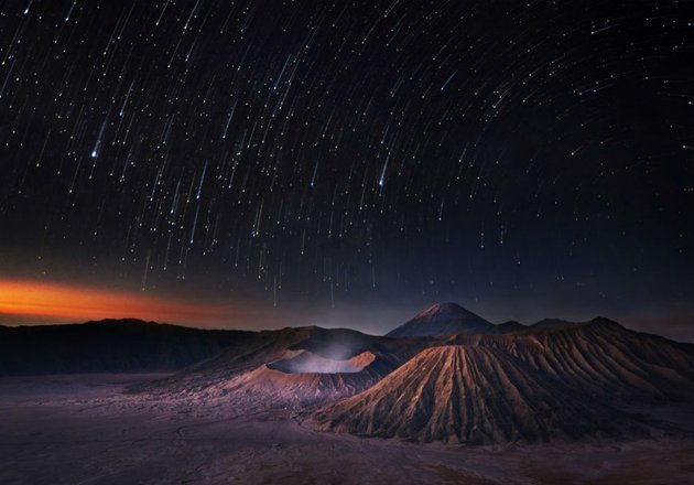 Fenomena Langka Ini Bakal Hiasi Langit  Malam Indonesia 