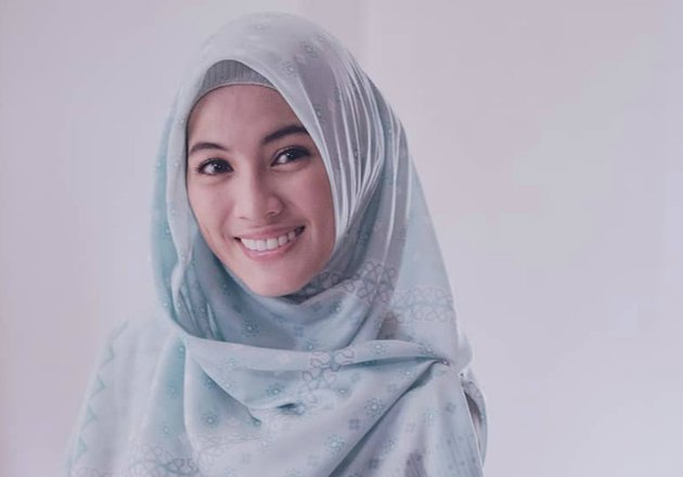 Tutorial Hijab Ciput Silang Ala Alyssa Soebandono Hijab Dream Co Id