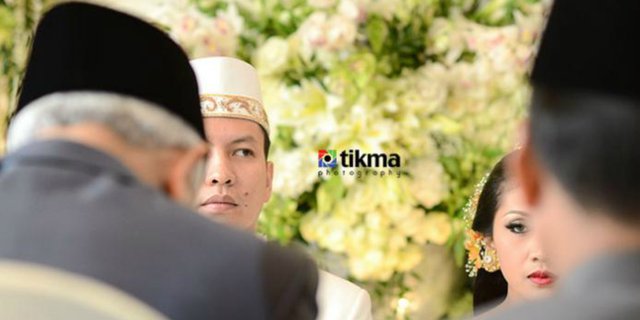 FOTO Pernikahan yang Anggun dari Tikma