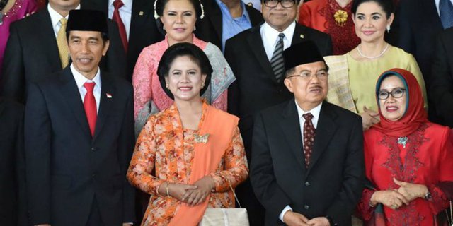 Iriana Jokowi-Mufidah Kalla Tak Pakai Desainer di Pelantikan