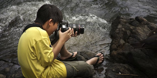 Kisah Fotografer Cilik Indonesia yang Mendunia